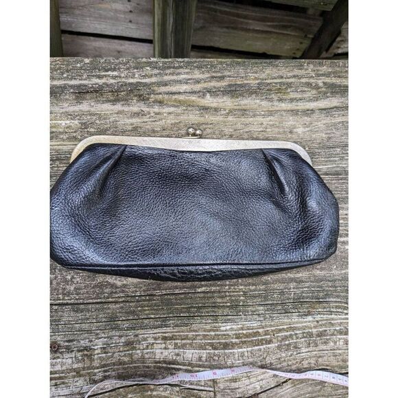 Vintage black leather clutch on excellent condition size 12x6 - Picture 1 of 10